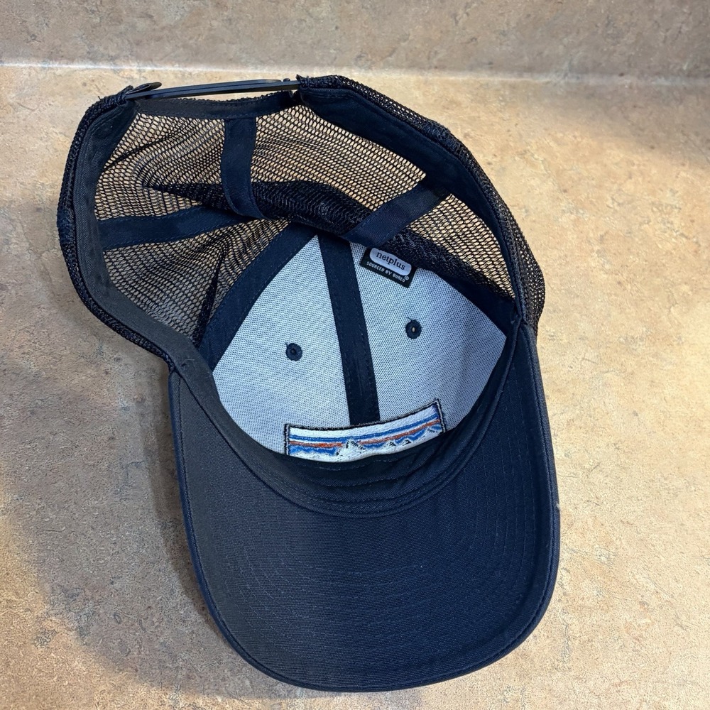 Patagonia P-6 Logo Trucker Hat Black Womens One Size Mesh Fitz Roy Baseball Cap - Picture 5 of 7